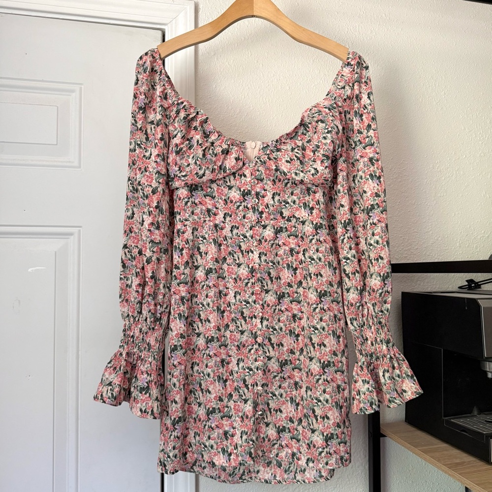 NWOT HELLO MOLLY pink cream green floral puff long sleeve v neck mini dress